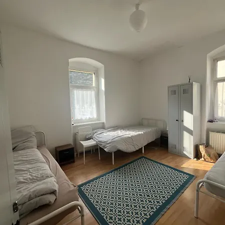 Apartment Monteurwohnung 5 Personen *